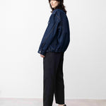 身長177cm B82cm W60cm H88cm