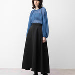 身長177cm B82cm W60cm H88cm