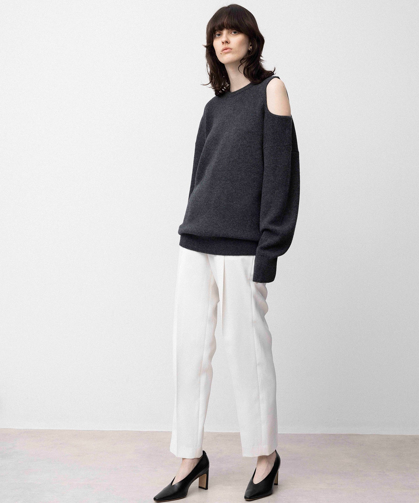 身長177cm B82cm W60cm H88cm